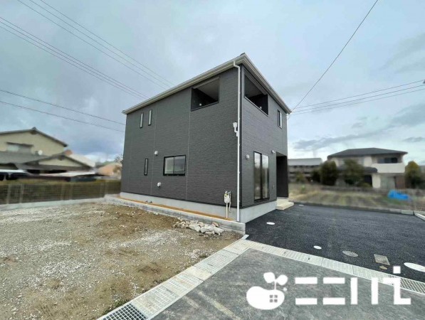 姫路市野里、新築一戸建ての外観画像です