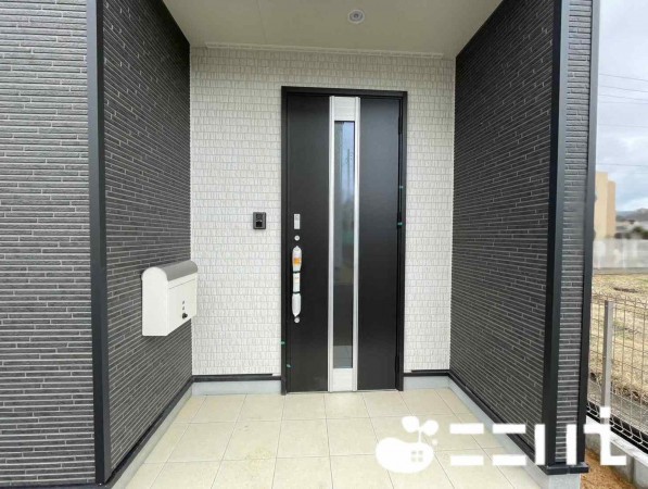 姫路市野里、新築一戸建ての外観画像です