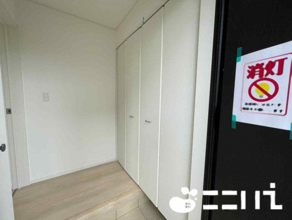 姫路市野里、新築一戸建ての玄関画像です