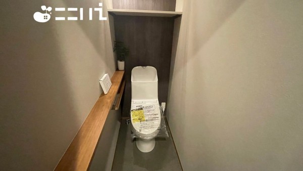 姫路市広畑区西蒲田、新築一戸建てのトイレ画像です