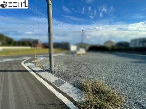 たつの市誉田町福田、土地の前面道路を含む現地写真画像です
