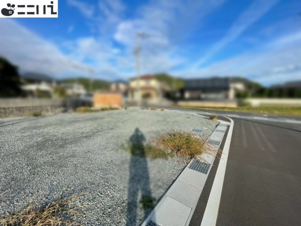 たつの市誉田町福田、土地の前面道路を含む現地写真画像です