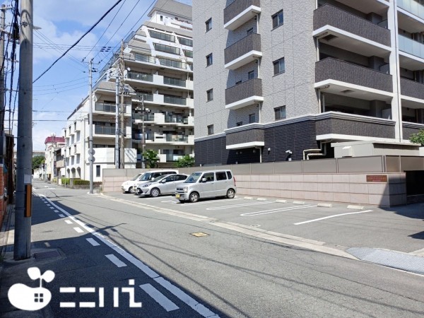 姫路市福沢町、マンションの駐車場画像です