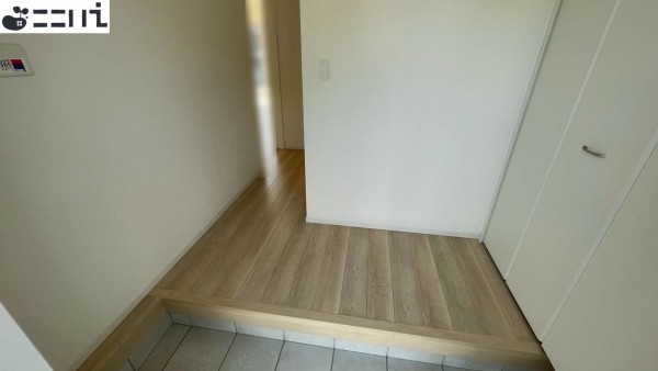 たつの市龍野町片山、新築一戸建ての玄関画像です
