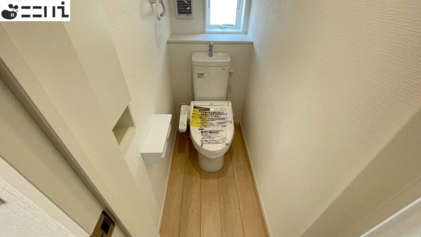 たつの市龍野町片山、新築一戸建てのトイレ画像です