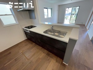 姫路市飾磨区阿成、新築一戸建てのキッチン画像です