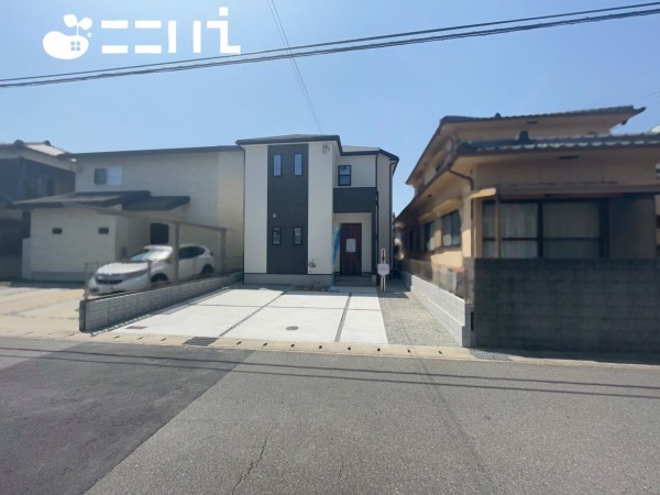 姫路市飾磨区阿成、新築一戸建ての外観画像です