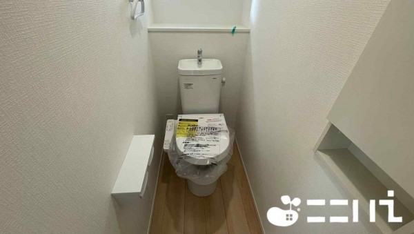 姫路市広畑区西蒲田、新築一戸建てのトイレ画像です