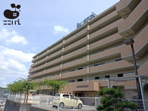 姫路市西今宿、マンションの外観画像です