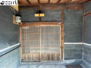 相生市相生、中古一戸建ての玄関画像です