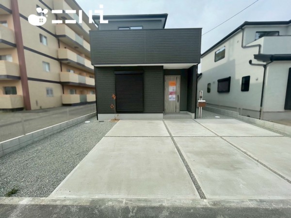 姫路市網干区坂上、新築一戸建ての外観画像です