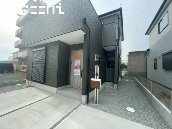 姫路市網干区坂上、新築一戸建ての外観画像です