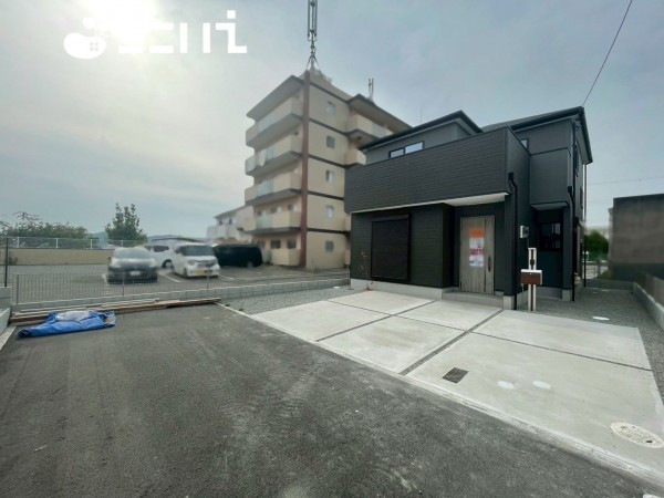 姫路市網干区坂上、新築一戸建ての外観画像です