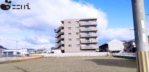 姫路市岡田、マンションの画像です