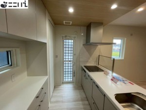 揖保郡太子町馬場、新築一戸建てのキッチン画像です