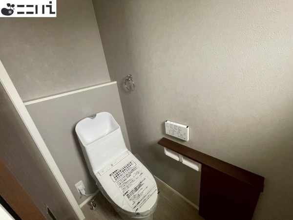 揖保郡太子町馬場、新築一戸建てのトイレ画像です
