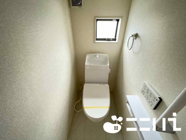 姫路市飾磨区中島、新築一戸建てのトイレ画像です