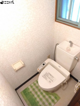 たつの市龍野町島田、中古一戸建てのトイレ画像です