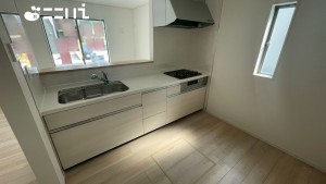 姫路市広畑区蒲田、新築一戸建てのキッチン画像です