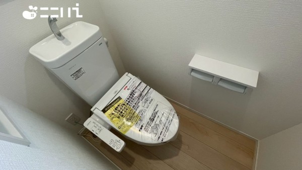 姫路市広畑区蒲田、新築一戸建てのトイレ画像です
