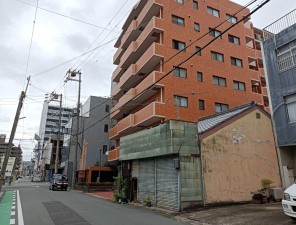 姫路市平野町、マンションの外観画像です