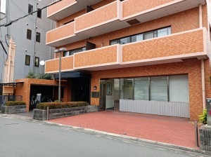 姫路市平野町、マンションの外観画像です