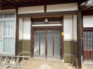 たつの市揖西町小畑、中古一戸建ての玄関画像です