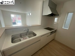 相生市那波大浜町、新築一戸建てのキッチン画像です