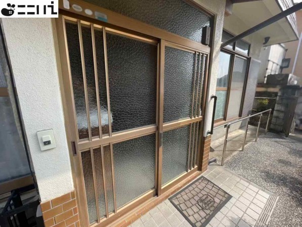 たつの市新宮町宮内、中古一戸建ての玄関画像です