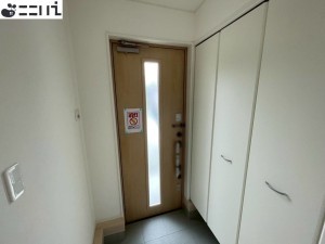 揖保郡太子町太田、新築一戸建ての玄関画像です