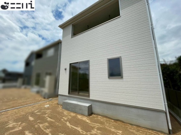 揖保郡太子町太田、新築一戸建ての外観画像です