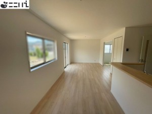 揖保郡太子町太田、新築一戸建ての居間画像です