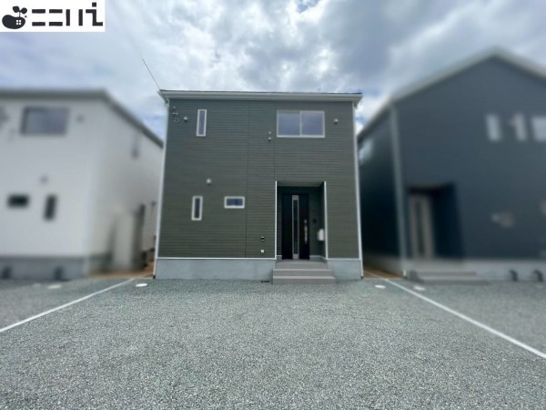揖保郡太子町太田、新築一戸建ての外観画像です