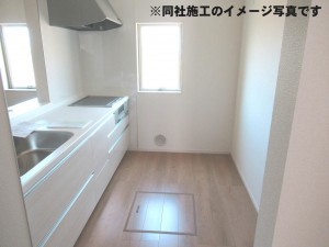 姫路市広畑区西蒲田、新築一戸建てのキッチン画像です