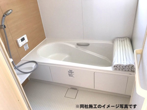 姫路市広畑区西蒲田、新築一戸建ての風呂画像です
