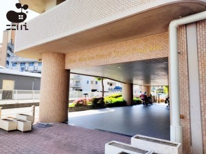 姫路市東今宿、マンションのエントランス画像です
