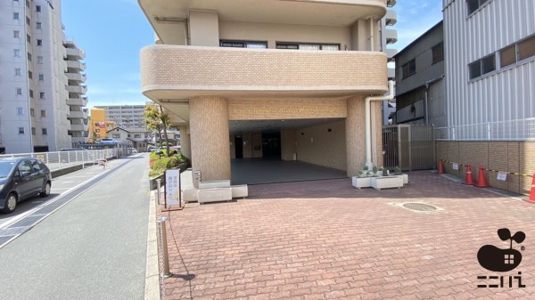 姫路市東今宿、マンションのエントランス画像です