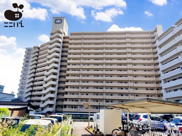 姫路市東今宿、マンションの外観画像です