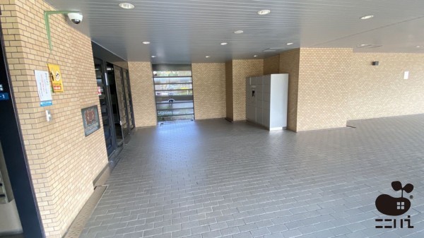姫路市東今宿、マンションのエントランス画像です