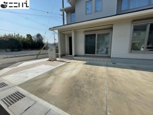 相生市赤坂、中古一戸建ての駐車場画像です