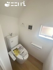 姫路市書写、新築一戸建てのトイレ画像です