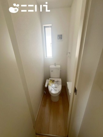 姫路市書写、新築一戸建てのトイレ画像です