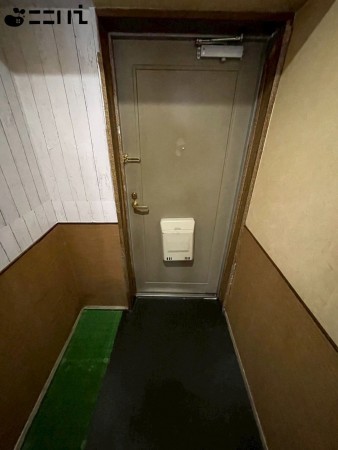 姫路市白浜町、マンションの玄関画像です