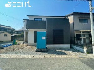 姫路市大津区平松、新築一戸建ての外観画像です