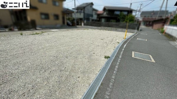 たつの市龍野町富永、土地の前面道路を含む現地写真画像です