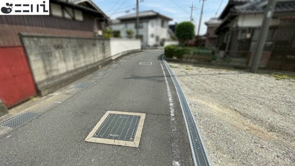 たつの市龍野町富永、土地の前面道路を含む現地写真画像です