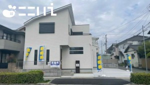 姫路市広畑区小松町、中古一戸建ての外観画像です