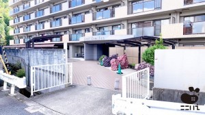 姫路市上大野、マンションのエントランス画像です