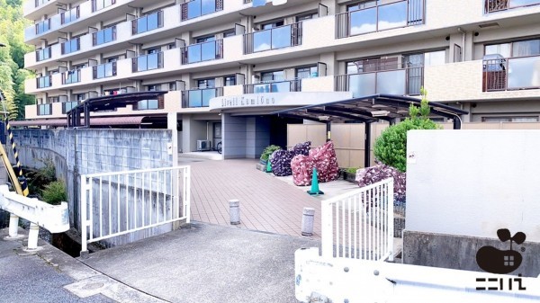 姫路市上大野、マンションのエントランス画像です