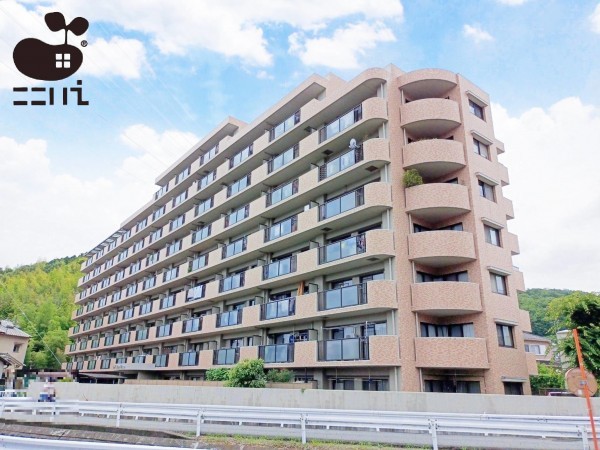 姫路市上大野、マンションの外観画像です
